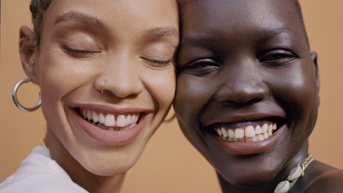 SSLPJ001531-03_UOMA_BEAUTY_NI_Uoama_S1433F06_F1A